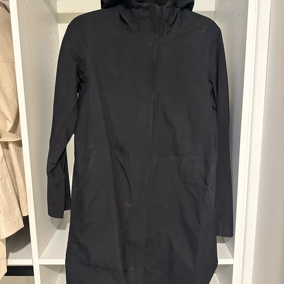 Lululemon rain rebel jacket - Picture 4 of 4